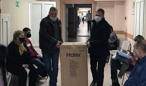 Холодильники для вакцин переданы в поликлиники 1-й горбольницы
